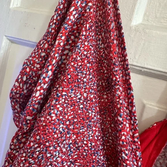 Tops - Picture 11 of 15